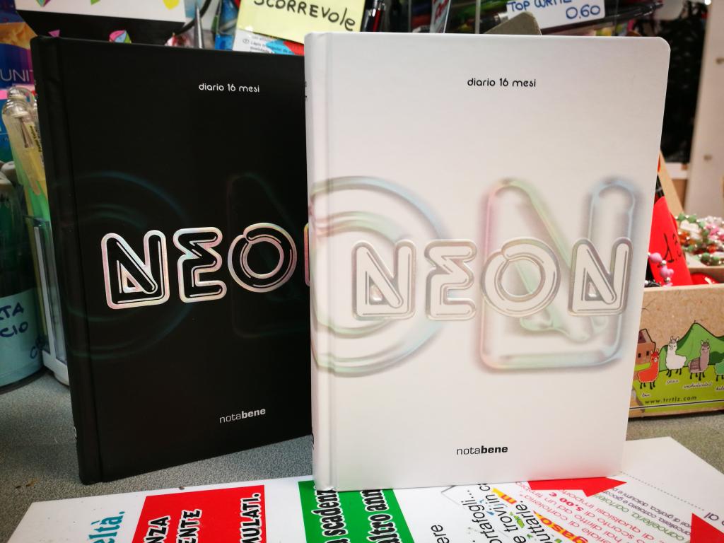 Diario scuola Neon